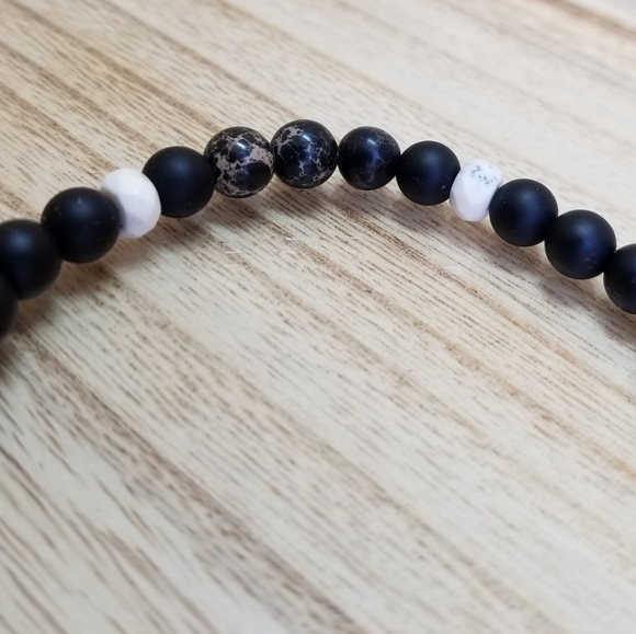Sea Sediment & Black Onyx Beaded Stretch B… - Picture 4 of 7
